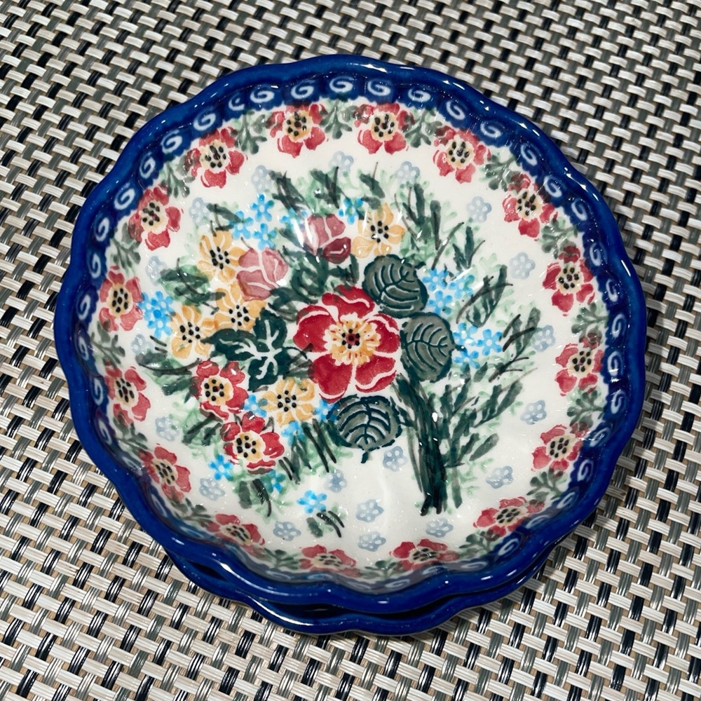 Polish  Pottery  Bowl UNIKAT-MACZKA
HAND MADE IN POLANO E.W-90 Polish  Pottery